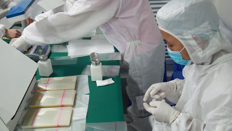 百級(jí)無塵生產(chǎn)車間生產(chǎn)防藍(lán)光薄膜_防藍(lán)光薄膜應(yīng)用方案