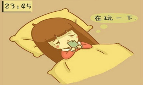 深夜手機黨，當(dāng)心視力健康，建議貼防藍光膜